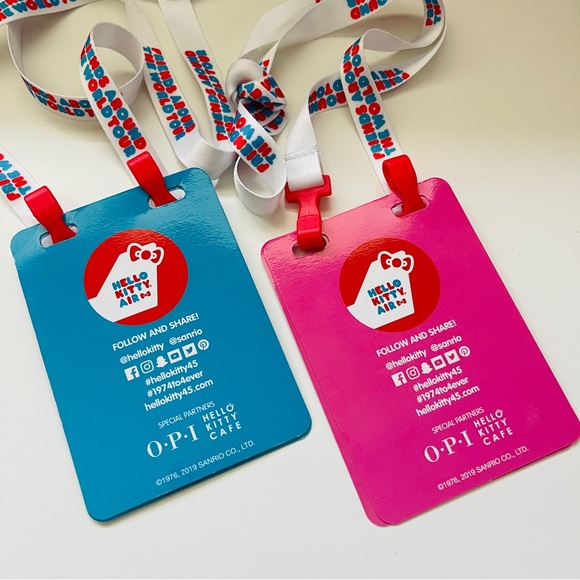 Hello Kitty exclusive - Friends Around the World Tour - passport - Picture 3 of 3